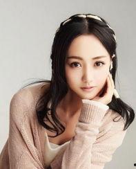 女主娱乐圈低调吃瓜,女主低调吃瓜，揭秘明星真实生活  第2张