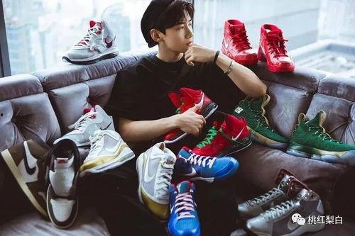 娱乐吃瓜君爱鞋男明星,揭秘爱鞋男明星的时尚鞋履情缘 第2张 娱乐吃瓜君爱鞋男明星,揭秘爱鞋男明星的时尚鞋履情缘 第2张