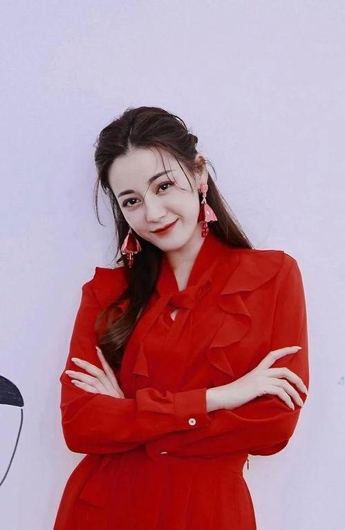 娱乐吃瓜君 迪丽热巴,娱乐圈的瓜中女王,揭秘她的魅力与成长  第2张 娱乐吃瓜君 迪丽热巴,娱乐圈的瓜中女王,揭秘她的魅力与成长  第2张