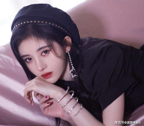 娱乐圈吃瓜鞠婧祎,娱乐圈的瓜田,她如何成为焦点?  第1张 娱乐圈吃瓜鞠婧祎,娱乐圈的瓜田,她如何成为焦点?  第1张