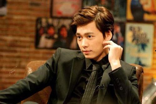 李易峰娱乐吃瓜事件视频,揭秘吃瓜视频背后的真相 第2张 李易峰娱乐吃瓜事件视频,揭秘吃瓜视频背后的真相 第2张