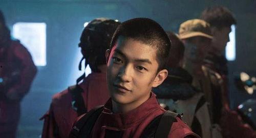 娱乐圈吃瓜屈楚萧,娱乐圈吃瓜风云中的焦点人物  第2张