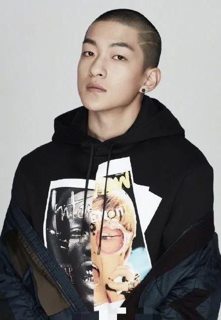 娱乐圈吃瓜屈楚萧,娱乐圈吃瓜风云中的焦点人物  第3张