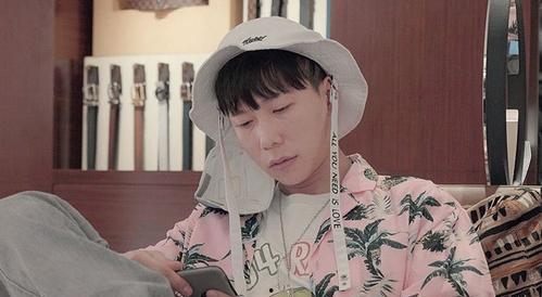 女生rap说娱乐圈吃瓜,女生RAP带你一探究竟 第3张 女生rap说娱乐圈吃瓜,女生RAP带你一探究竟 第3张