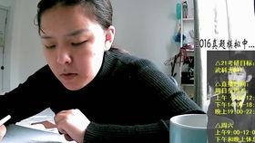 娱乐圈吃瓜直播录屏,揭秘幕后花絮与精彩瞬间 第3张 娱乐圈吃瓜直播录屏,揭秘幕后花絮与精彩瞬间 第3张