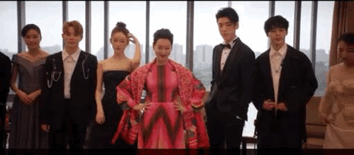 吃瓜进娱乐圈火了小说,意外爆火的娱乐圈奇缘 第2张 吃瓜进娱乐圈火了小说,意外爆火的娱乐圈奇缘 第2张