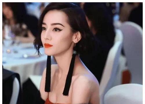 娱乐圈吃瓜爆料浪姐,浪姐爆料,揭秘娱乐圈背后的秘密 第2张 娱乐圈吃瓜爆料浪姐,浪姐爆料,揭秘娱乐圈背后的秘密 第2张
