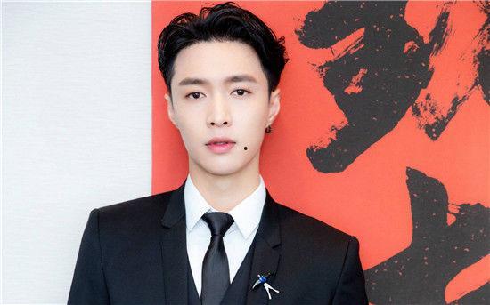 娱乐圈吃瓜张艺兴,娱乐圈吃瓜界的“瓜王” 第3张 娱乐圈吃瓜张艺兴,娱乐圈吃瓜界的“瓜王” 第3张