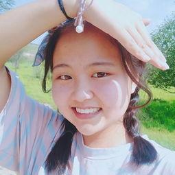 娱乐吃瓜头像图片女,揭秘娱乐吃瓜头像背后的故事 第2张 娱乐吃瓜头像图片女,揭秘娱乐吃瓜头像背后的故事 第2张